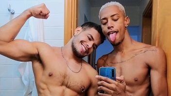 Yuri e Marlon dos deliciosos fazendo um sexo anal caseiro