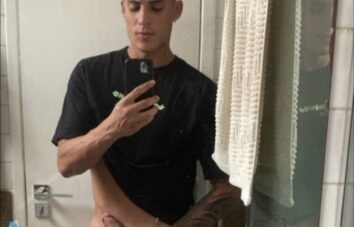 Nudes de Tiago Ramos pelado, nu