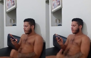 Jovem talentoso libera toda a energia com intensidade